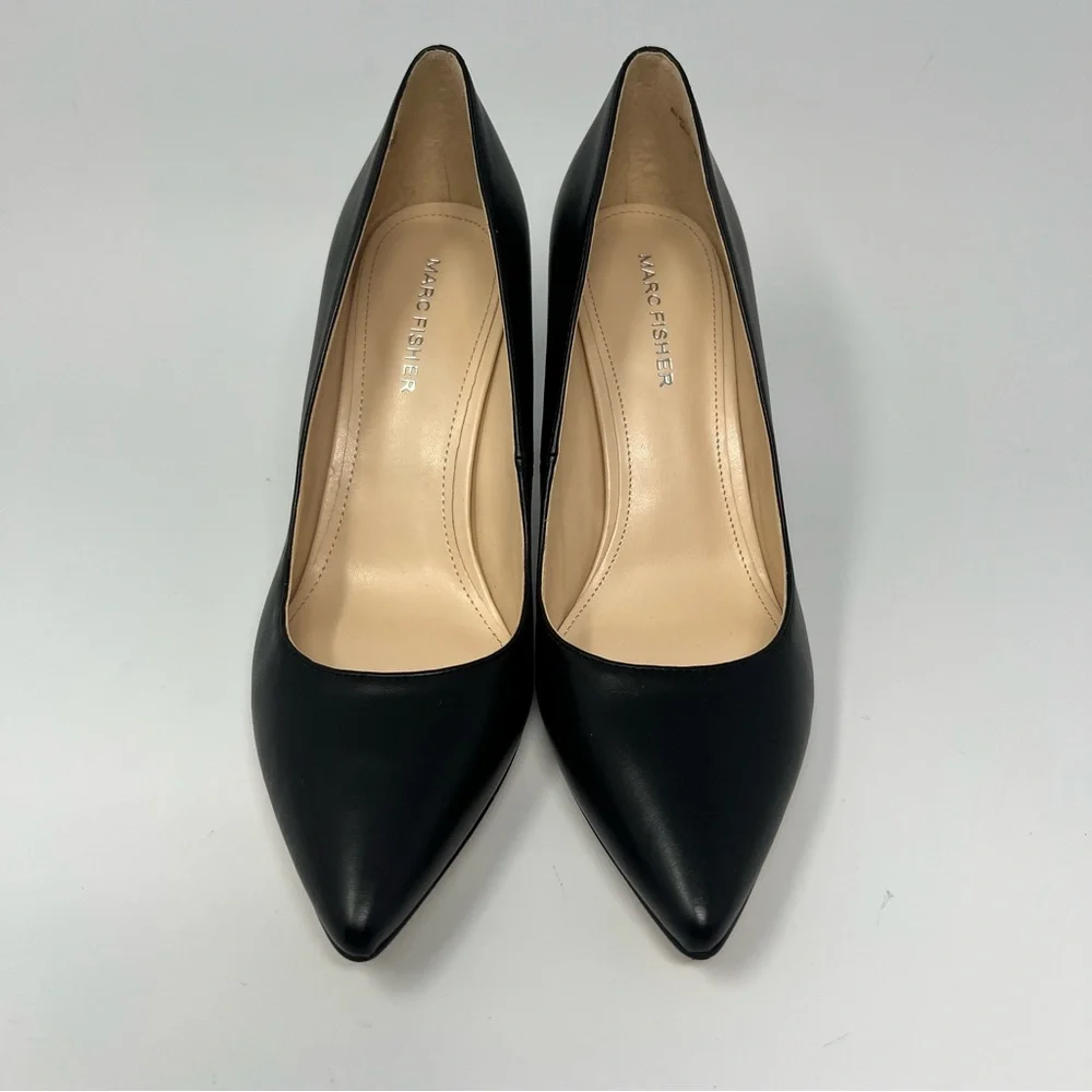 Marc Fisher Viviene Pumps
Size 7.5 - Picture 3 of 6